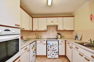KITCHEN- click for photo gallery